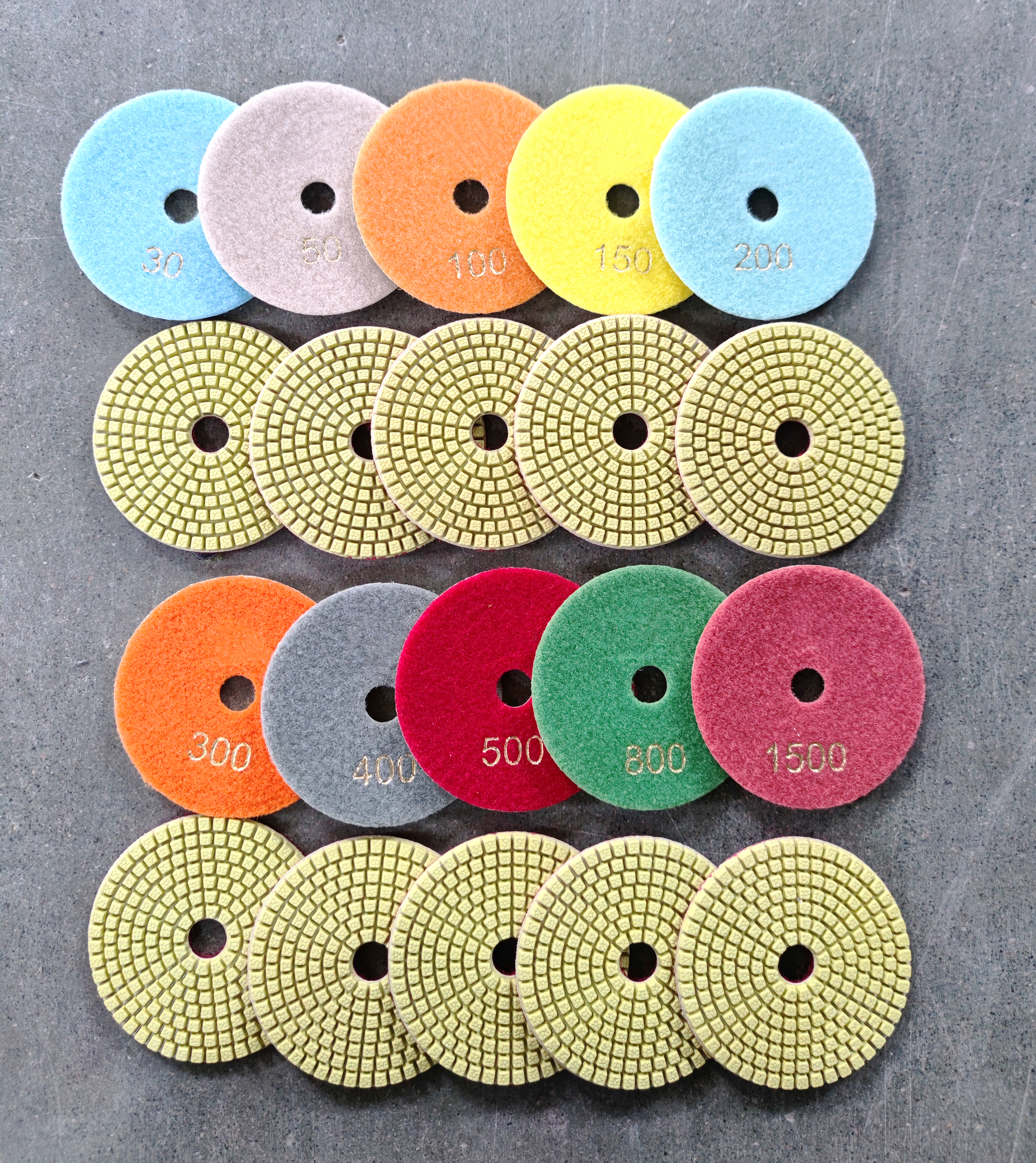 DE85773292F68F896D30F2B5C194AB